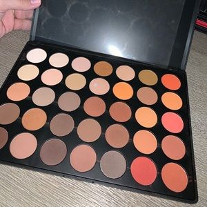 Morphe eyeshadow palette